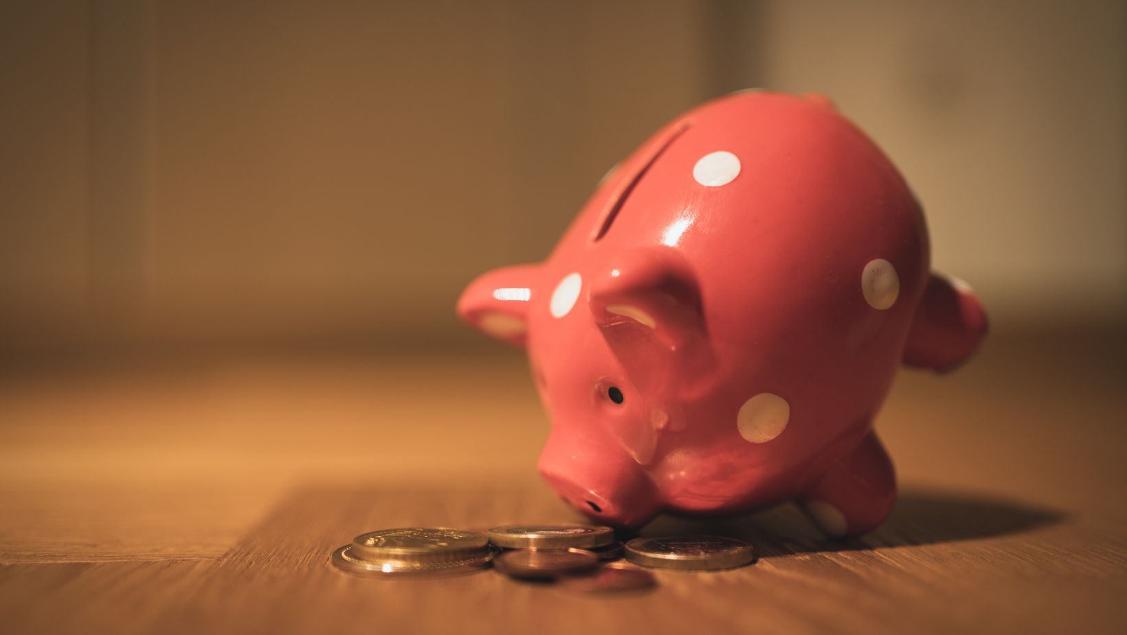 Savings vs. Investments: Growing Your Wealth Over Time